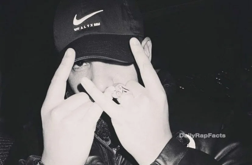 Drake Releases new Single, “Toosie Slide”