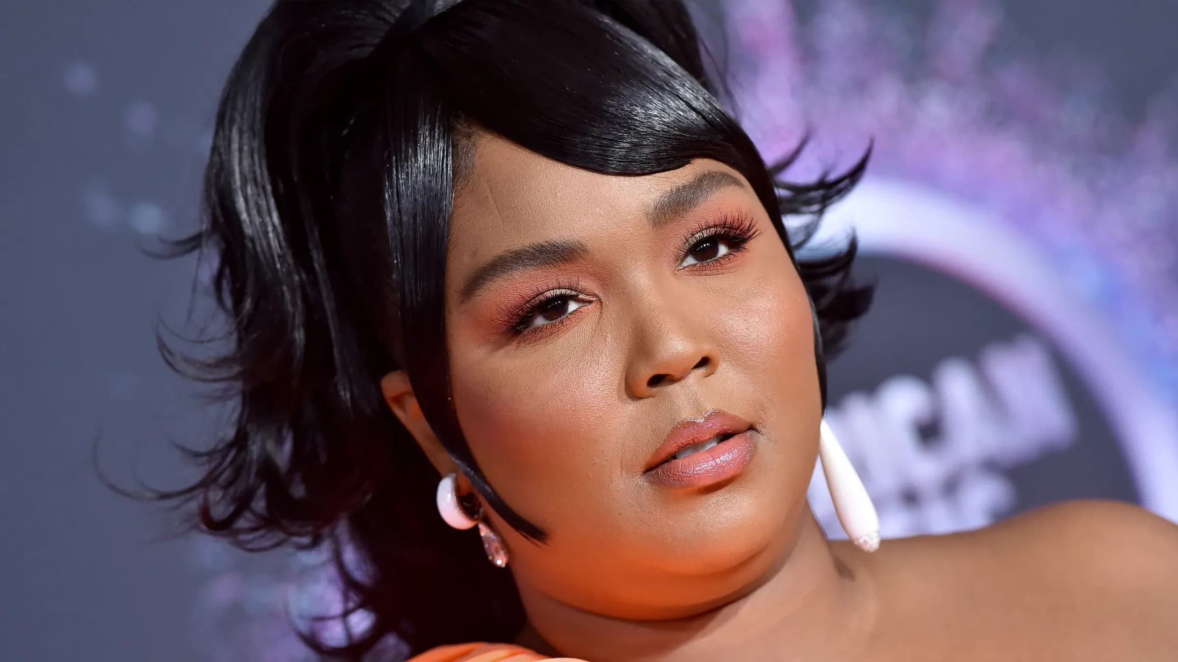Lizzo &amp; Live Nation to donate $1 million tour proceeds to Planned Parenthood &amp; Abortion Funds