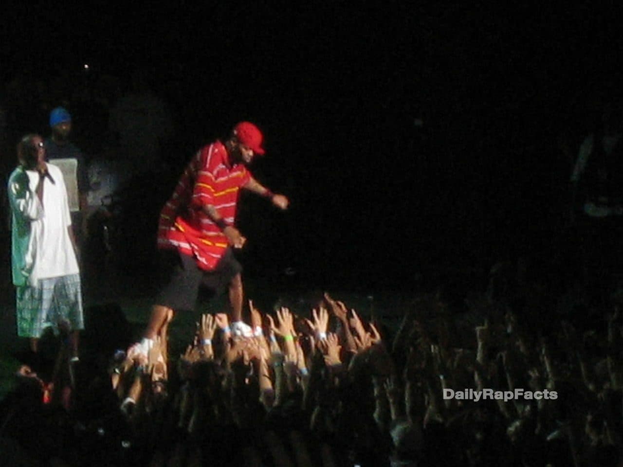 Method Man is the only rapper to appear on both a Biggie and 2Pac album