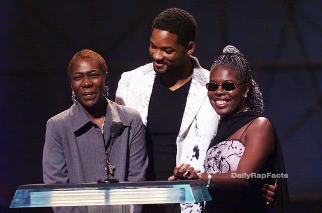 Afeni Shakur and Voletta Wallace, Tupac and Biggie’s moms, met for the first time at the 1999 VMAs