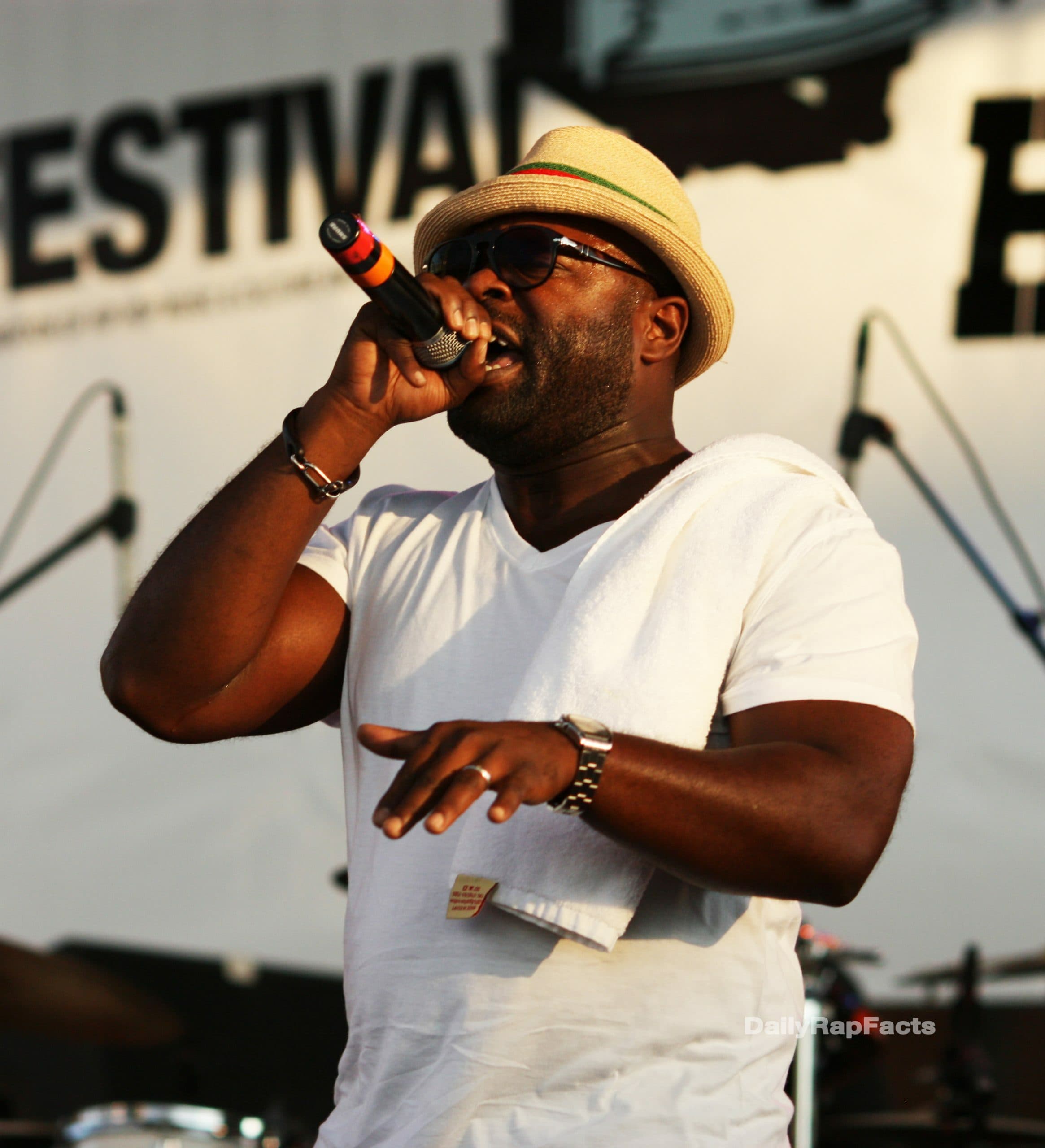 Black Thought was born on October 3rd
