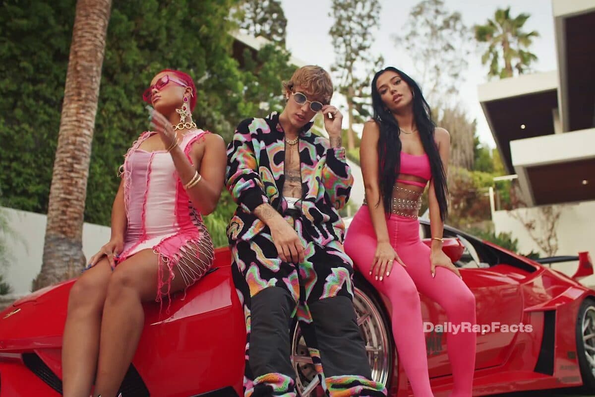 Justin Bieber steps in to rescue Drake’s “POPSTAR” life in DJ Khaled’s video