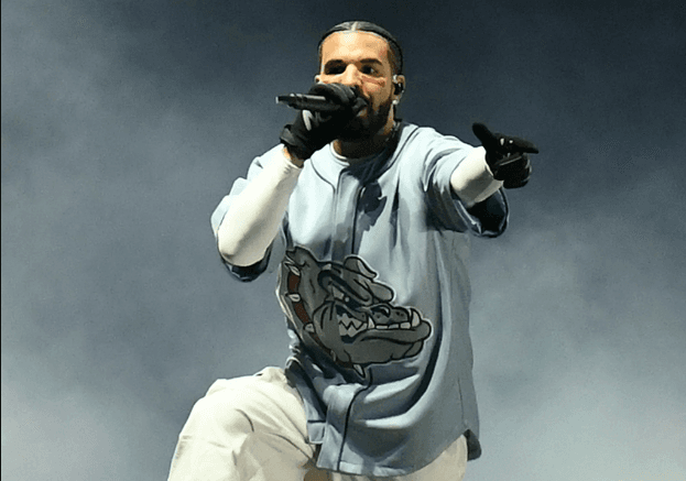 Drake calls out Lil Wayne, Lil Uzi Vert and more on Dreamville Fest stage