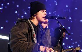 Kid Laroi reacts to Juice Wrld’s name being removed from “Remind Me Of You” cover