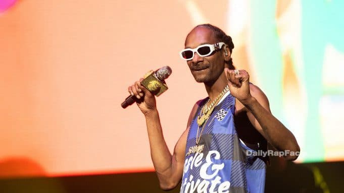 Snoop Dogg’s Performance Forces University of Kansas to Apologize