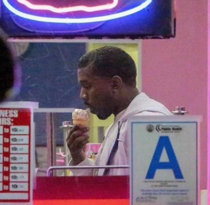 Kanye West eating Ice Cream (Gallery)